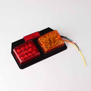 Стоп сигнал для прицепов двойной, квадратный, диодный (22диода) (комплект L/R) 12V (ZC-A-091) LUNARIS
