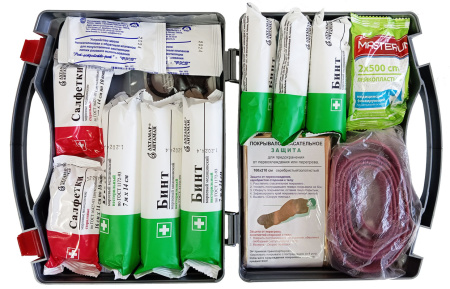 Аптечка первой помощи автомобильная "ФЭСТ" футляр 3751 (НОВЫЙ СОСТАВ)