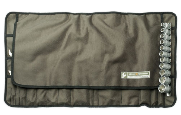 Набор головок ДЕЛО ТЕХНИКИ 620943 с инструментом, 1/2", 44 предмета